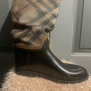 Burberry rain boots